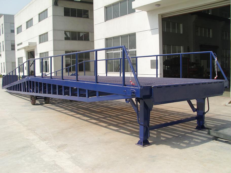 移動式登車橋 移動式登車橋